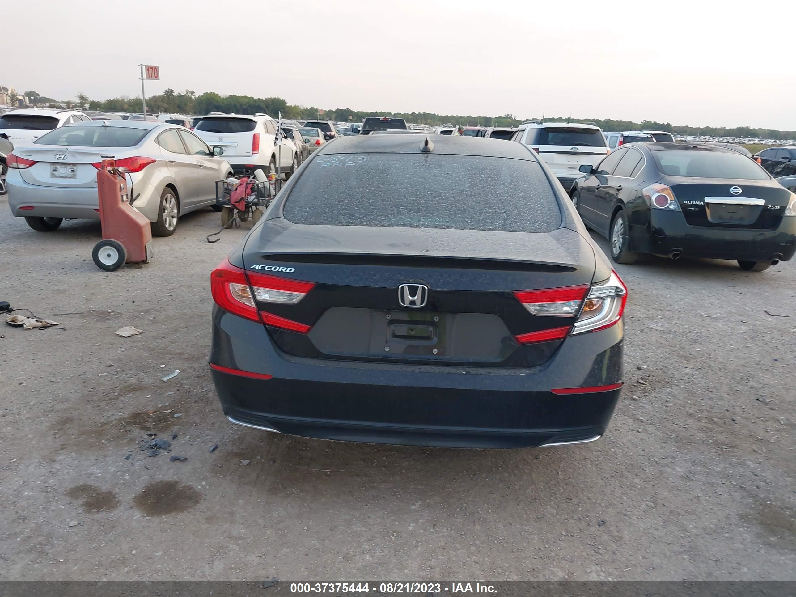 Photo 15 VIN: 1HGCV1F18LA068048 - HONDA ACCORD 