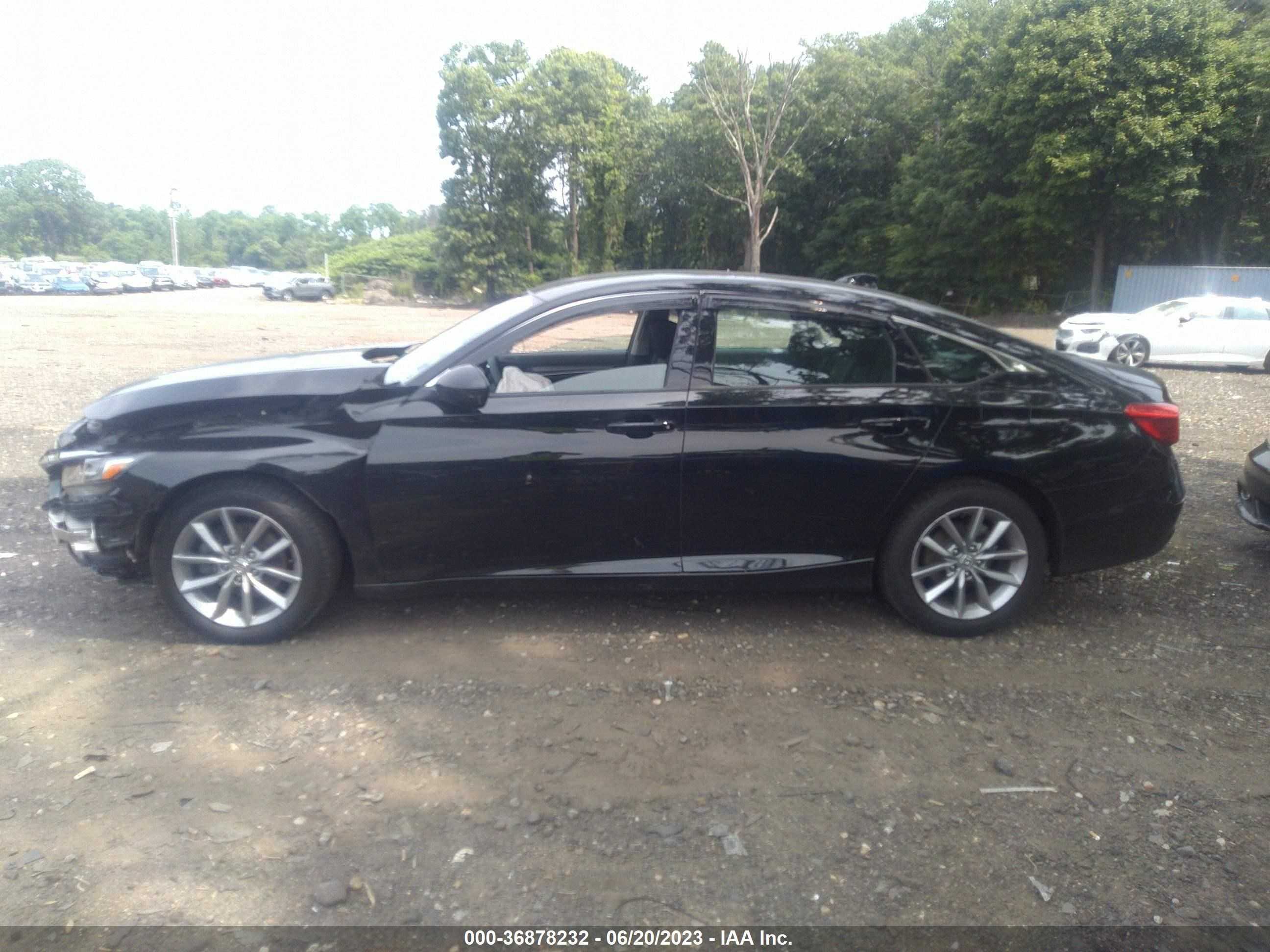 Photo 13 VIN: 1HGCV1F18MA013150 - HONDA ACCORD 