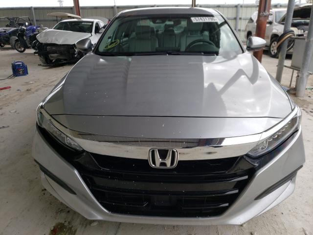 Photo 8 VIN: 1HGCV1F19JA095885 - HONDA ACCORD LX 