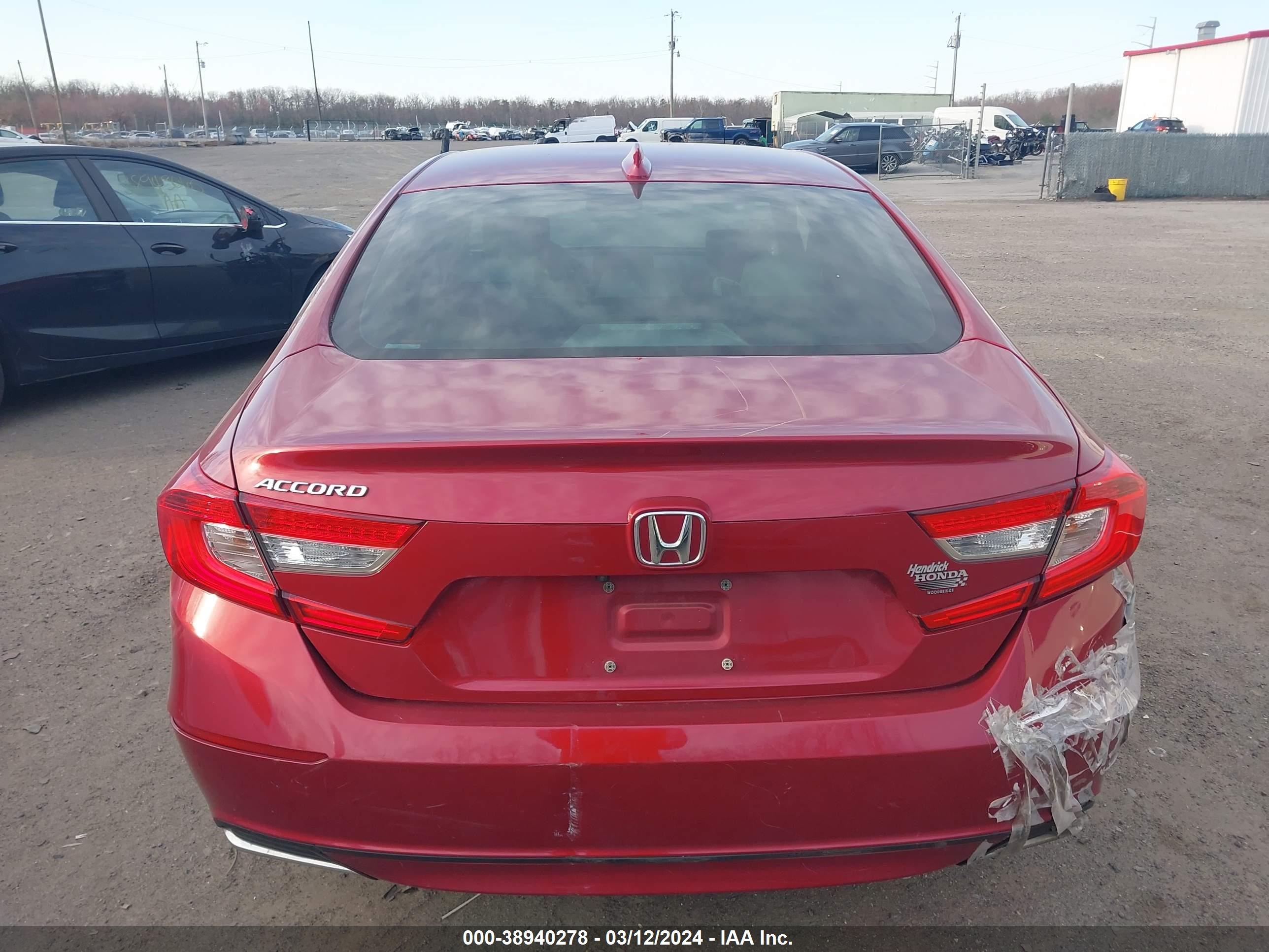 Photo 15 VIN: 1HGCV1F19JA229102 - HONDA ACCORD 