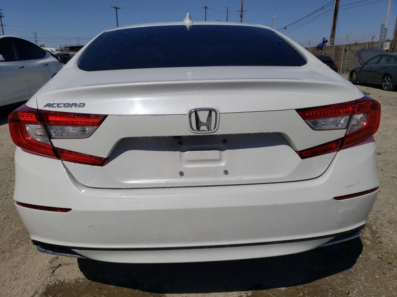 Photo 5 VIN: 1HGCV1F19LA117113 - HONDA ACCORD 