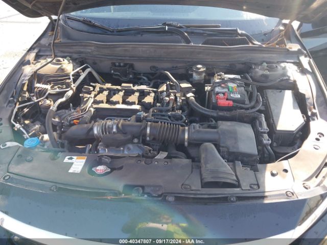 Photo 9 VIN: 1HGCV1F1XJA023478 - HONDA ACCORD 