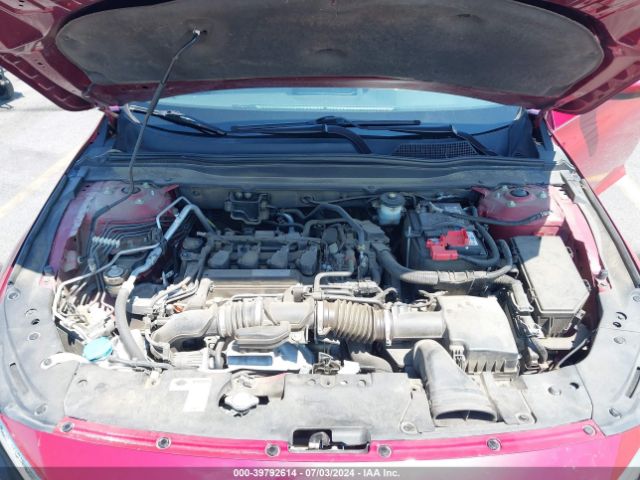 Photo 9 VIN: 1HGCV1F1XJA044492 - HONDA ACCORD 