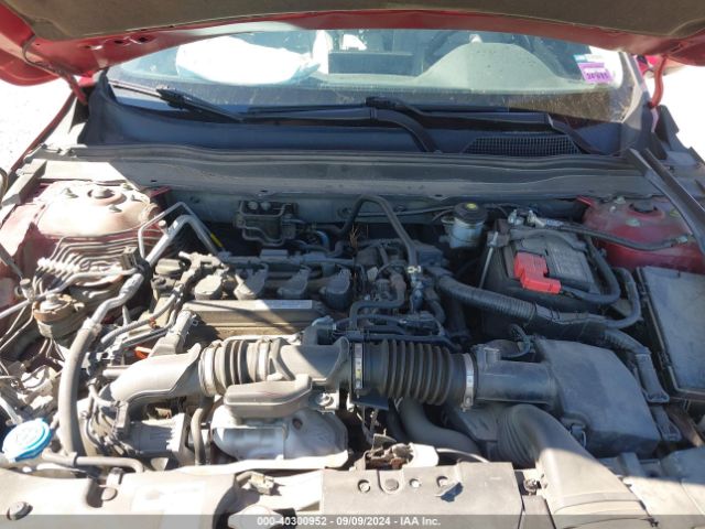 Photo 9 VIN: 1HGCV1F1XJA052642 - HONDA ACCORD 