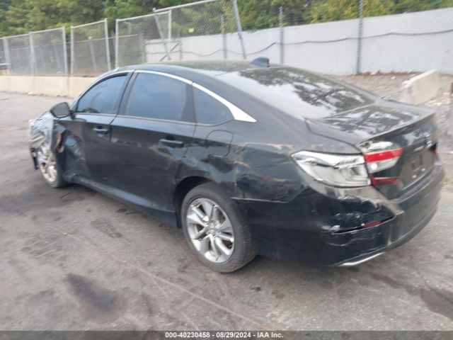 Photo 2 VIN: 1HGCV1F1XJA076309 - HONDA ACCORD 