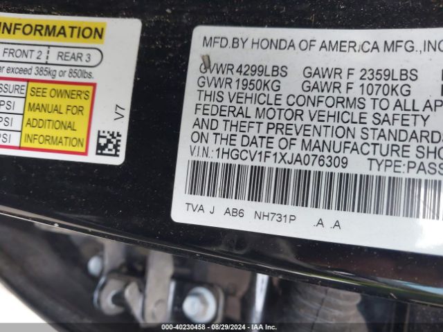 Photo 8 VIN: 1HGCV1F1XJA076309 - HONDA ACCORD 