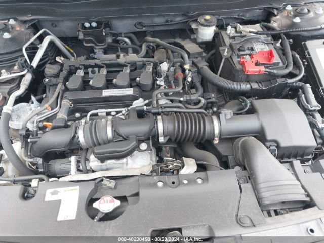 Photo 9 VIN: 1HGCV1F1XJA076309 - HONDA ACCORD 