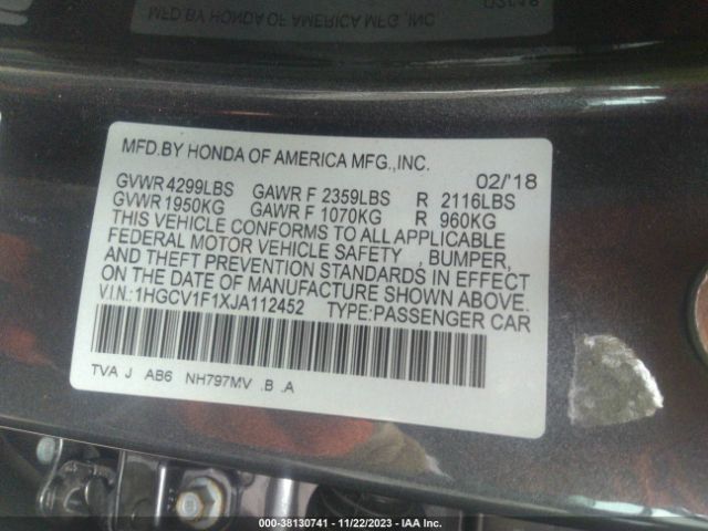 Photo 8 VIN: 1HGCV1F1XJA112452 - HONDA ACCORD 