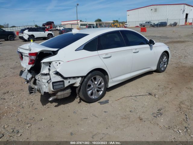 Photo 3 VIN: 1HGCV1F1XJA113388 - HONDA ACCORD SEDAN 