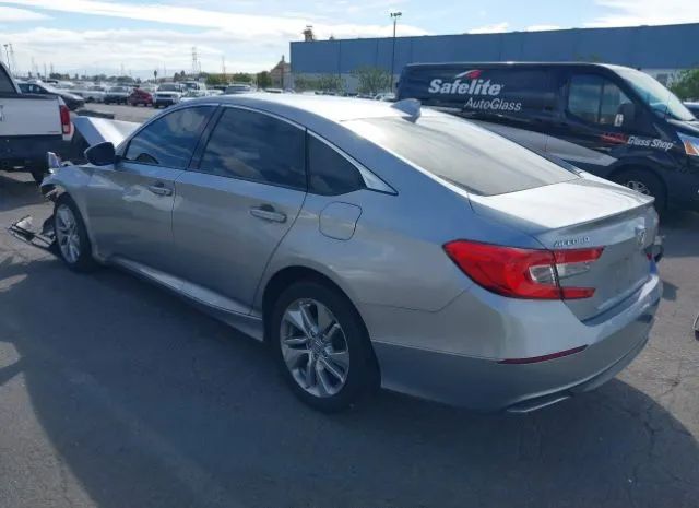 Photo 2 VIN: 1HGCV1F1XJA128294 - HONDA ACCORD 