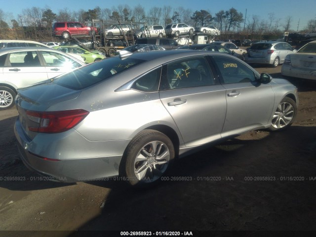 Photo 3 VIN: 1HGCV1F1XJA202782 - HONDA ACCORD SEDAN 