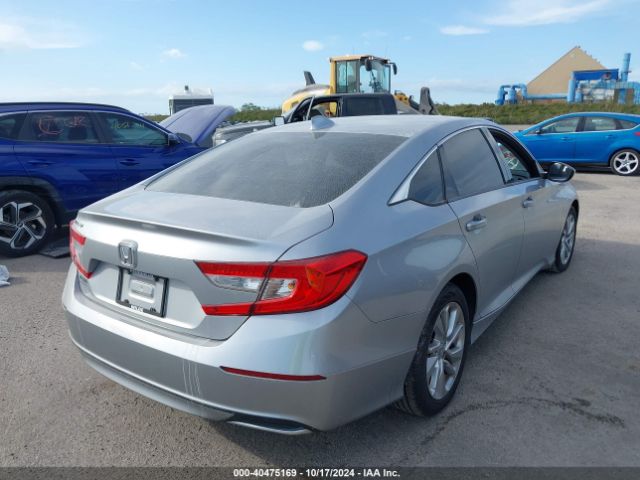 Photo 3 VIN: 1HGCV1F1XJA214995 - HONDA ACCORD 