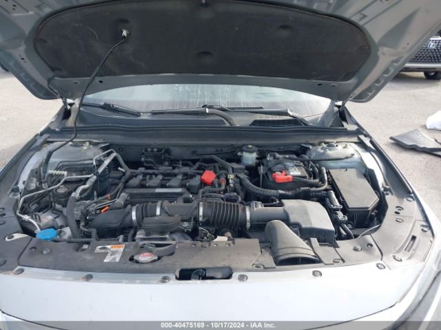 Photo 9 VIN: 1HGCV1F1XJA214995 - HONDA ACCORD 