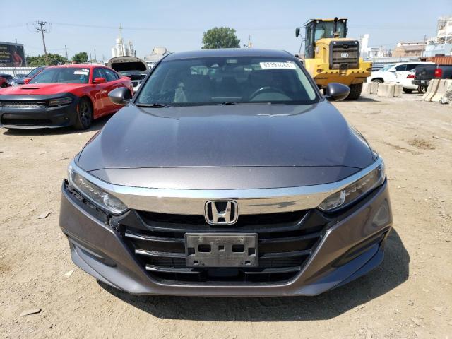 Photo 4 VIN: 1HGCV1F1XJA216018 - HONDA ACCORD LX 