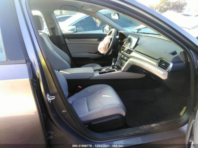 Photo 4 VIN: 1HGCV1F1XJA227777 - HONDA ACCORD SEDAN 