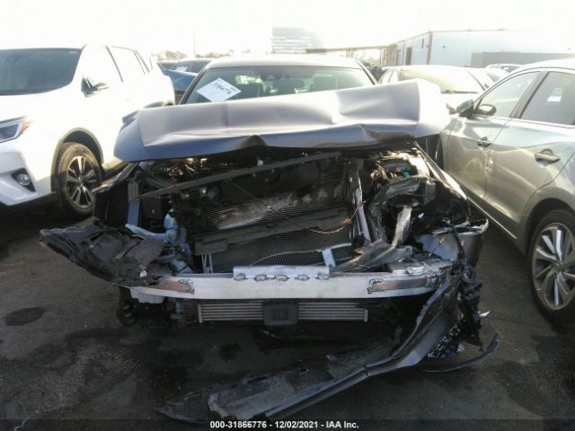 Photo 5 VIN: 1HGCV1F1XJA227777 - HONDA ACCORD SEDAN 