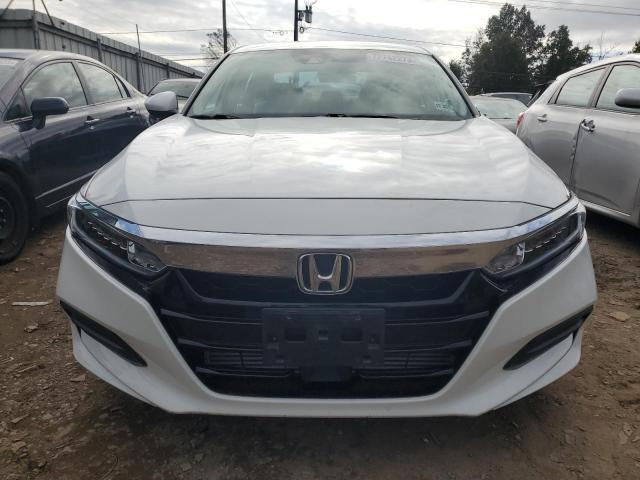 Photo 4 VIN: 1HGCV1F1XJA231800 - HONDA ACCORD 