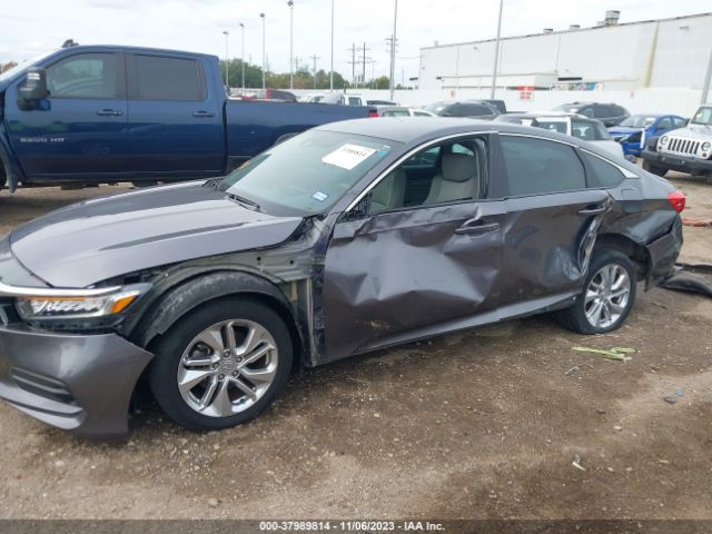 Photo 5 VIN: 1HGCV1F1XJA243736 - HONDA ACCORD 