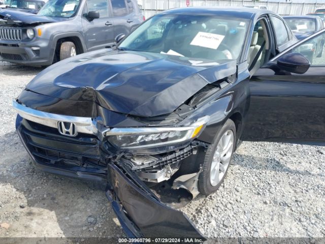 Photo 5 VIN: 1HGCV1F1XJA251500 - HONDA ACCORD 