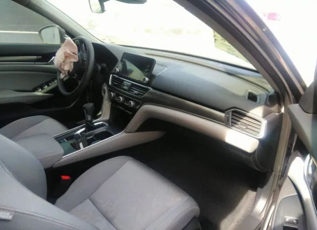 Photo 4 VIN: 1HGCV1F1XJA252436 - HONDA ACCORD SEDAN 