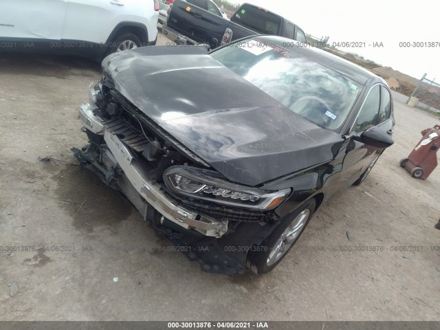 Photo 1 VIN: 1HGCV1F1XJA257930 - HONDA ACCORD 