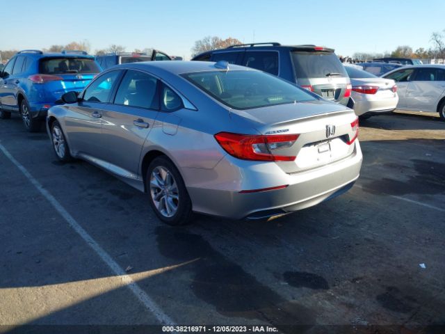 Photo 2 VIN: 1HGCV1F1XJA265283 - HONDA ACCORD 