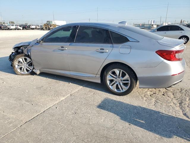 Photo 1 VIN: 1HGCV1F1XKA077817 - HONDA ACCORD LX 