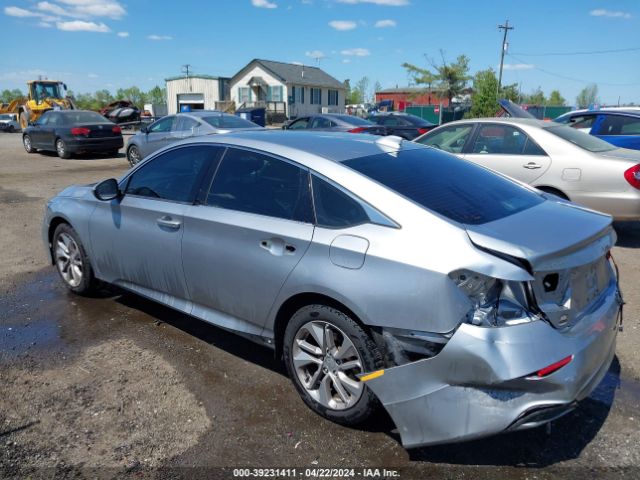 Photo 2 VIN: 1HGCV1F1XKA117961 - HONDA ACCORD 