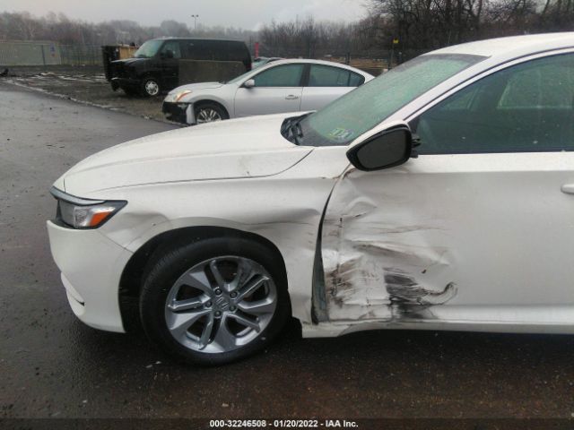 Photo 5 VIN: 1HGCV1F1XKA130578 - HONDA ACCORD SEDAN 