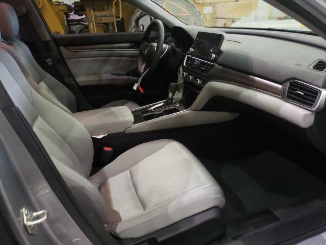 Photo 4 VIN: 1HGCV1F1XKA143895 - HONDA ACCORD LX 