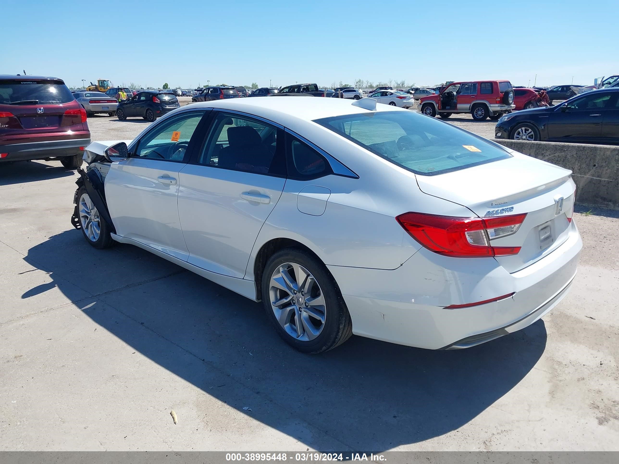 Photo 2 VIN: 1HGCV1F1XLA053177 - HONDA ACCORD 