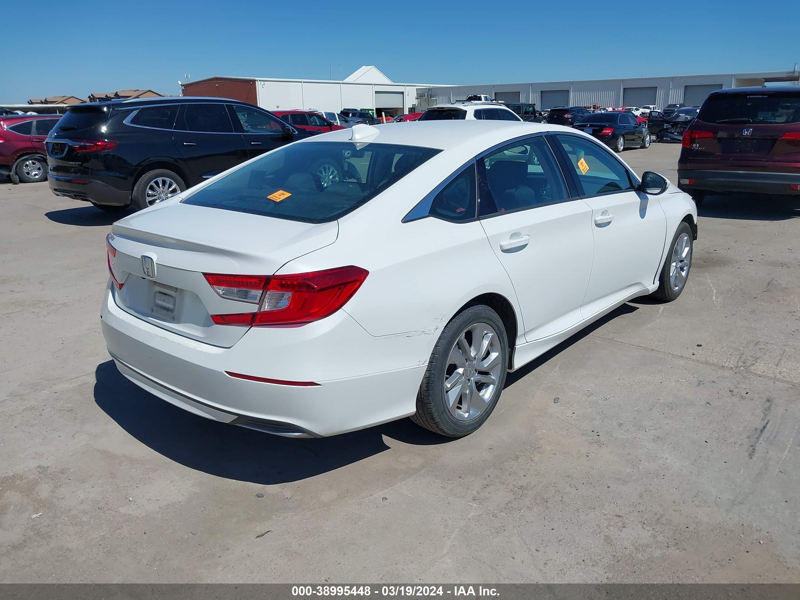 Photo 3 VIN: 1HGCV1F1XLA053177 - HONDA ACCORD 