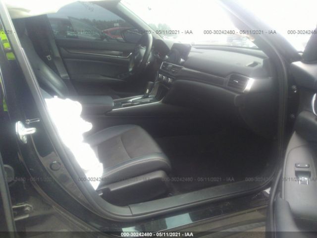 Photo 4 VIN: 1HGCV1F30JA068186 - HONDA ACCORD SEDAN 