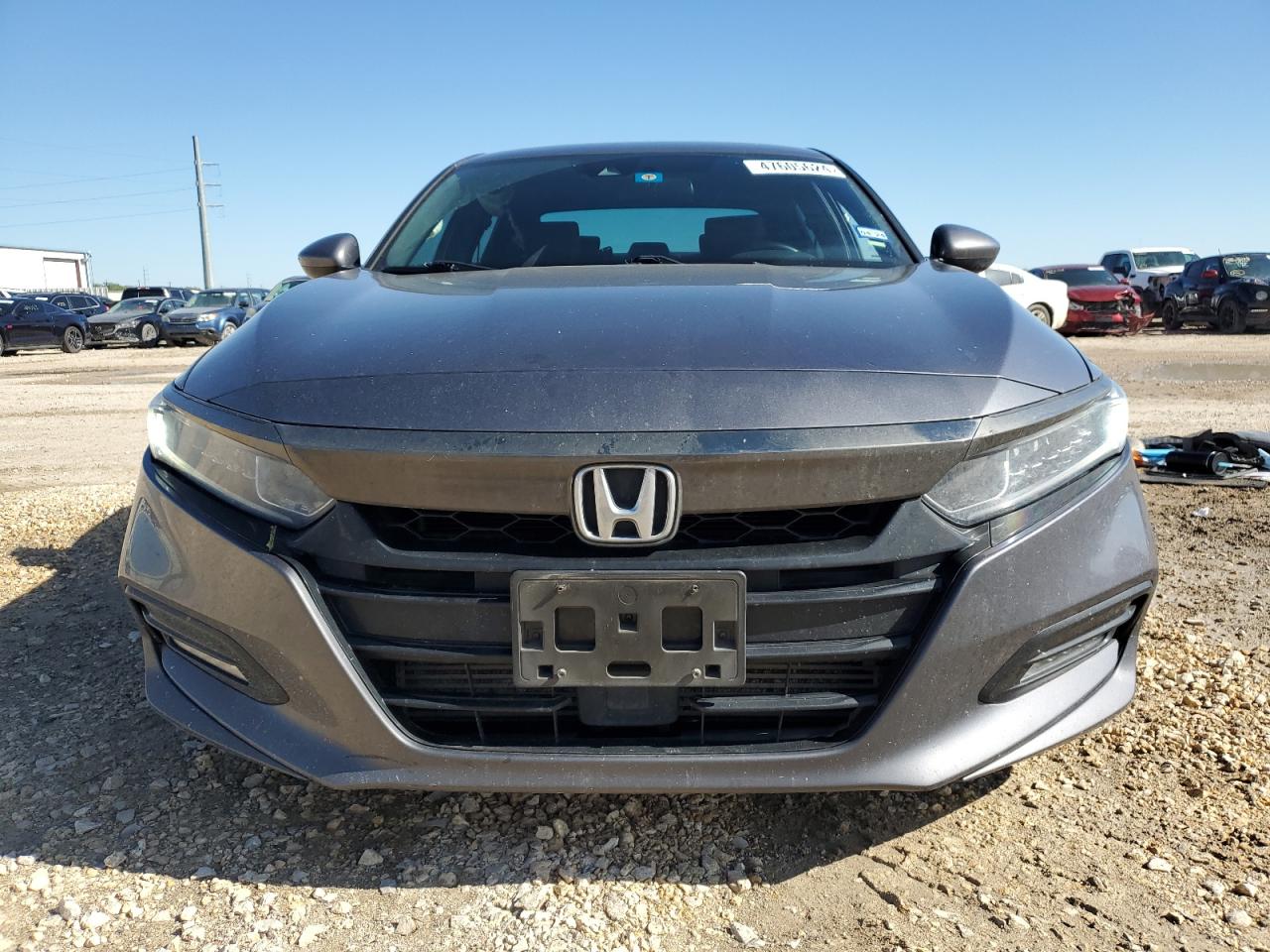 Photo 4 VIN: 1HGCV1F30JA132341 - HONDA ACCORD 