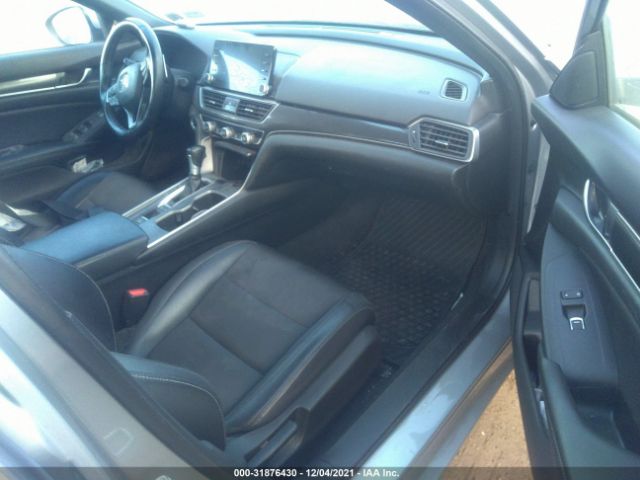 Photo 4 VIN: 1HGCV1F30JA164299 - HONDA ACCORD SEDAN 