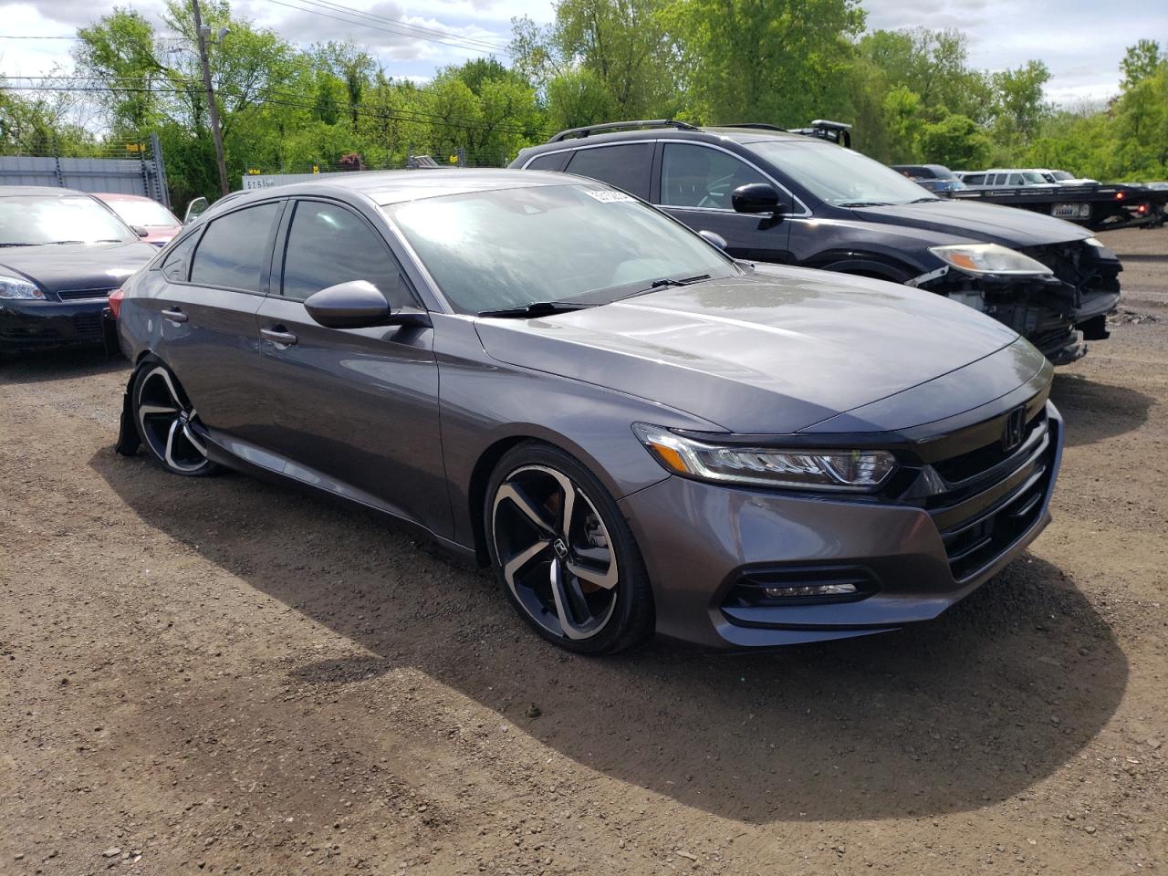 Photo 3 VIN: 1HGCV1F30JA178980 - HONDA ACCORD 