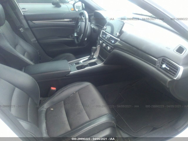 Photo 4 VIN: 1HGCV1F30JA184567 - HONDA ACCORD SEDAN 