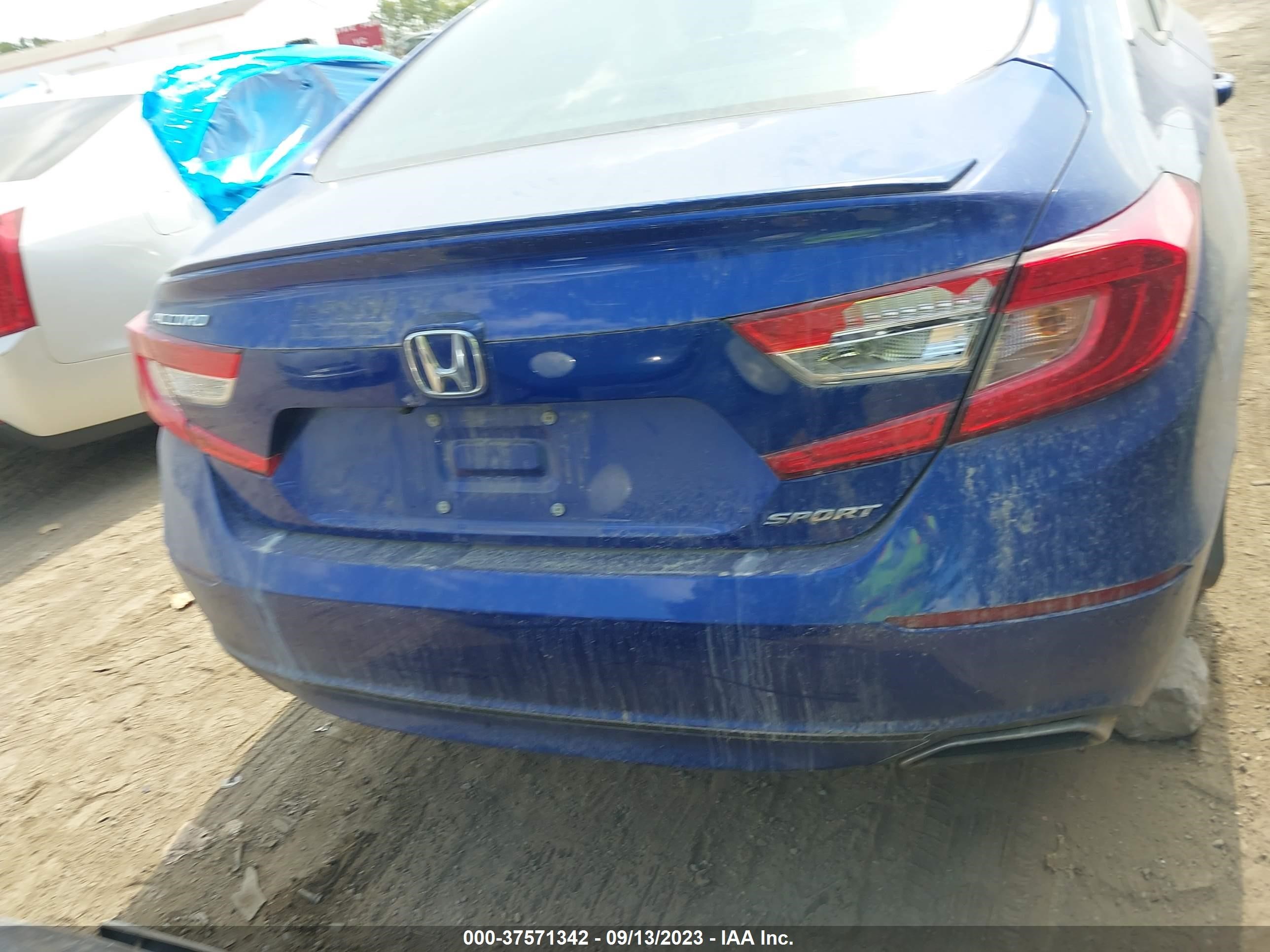 Photo 15 VIN: 1HGCV1F30JA187033 - HONDA ACCORD 