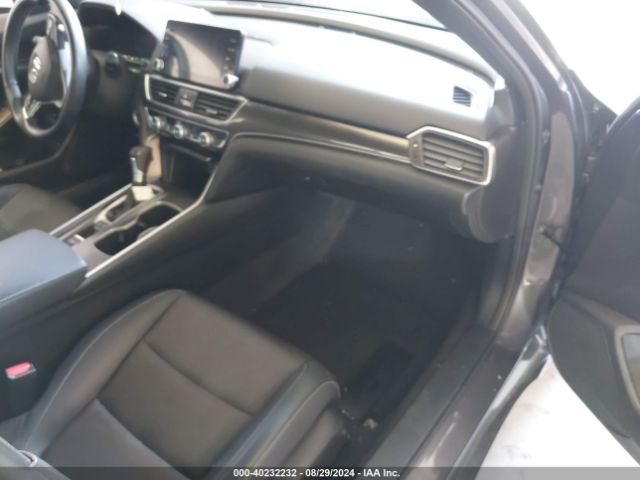 Photo 4 VIN: 1HGCV1F30JA250857 - HONDA ACCORD 