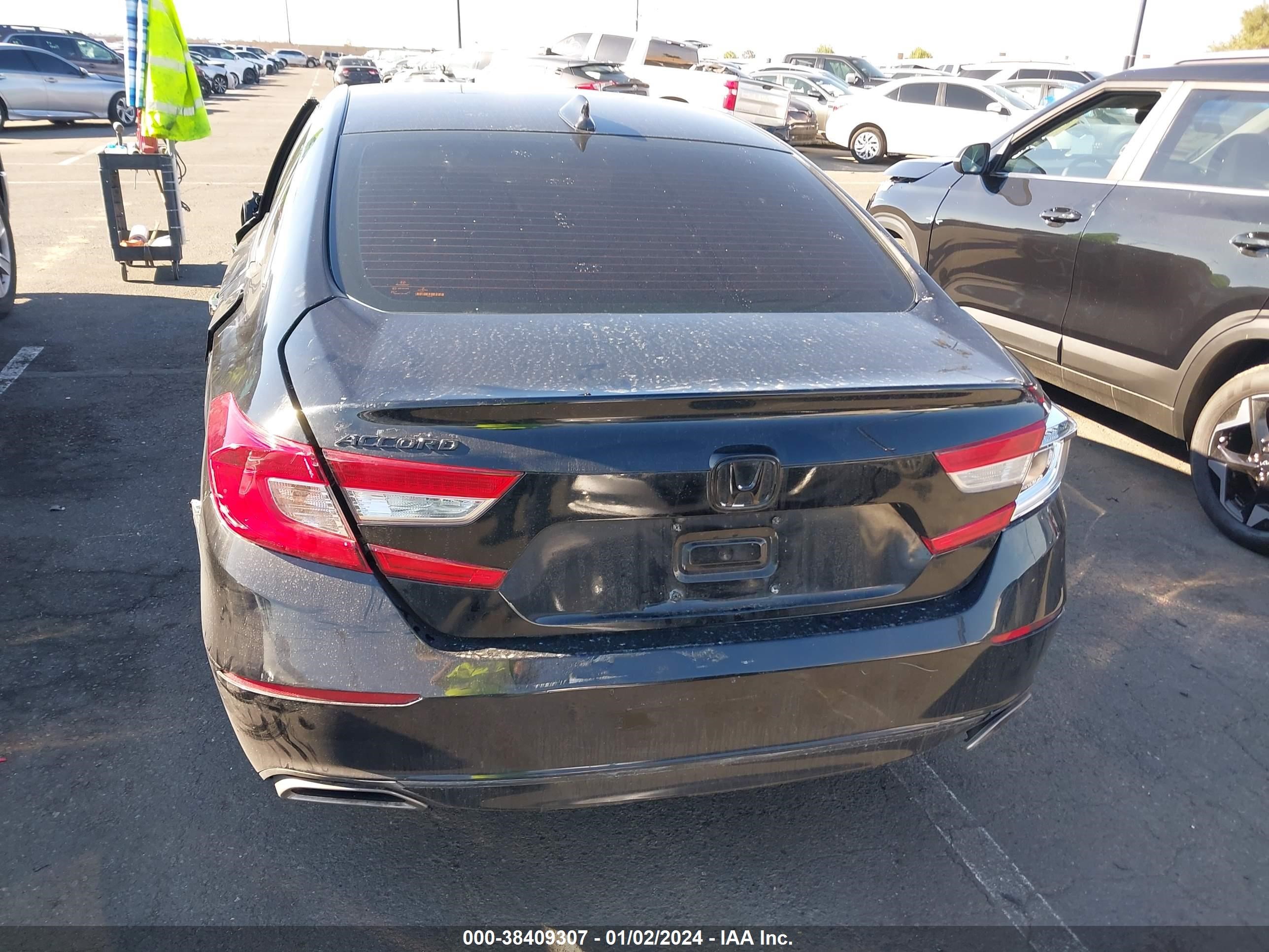 Photo 15 VIN: 1HGCV1F30KA057805 - HONDA ACCORD 