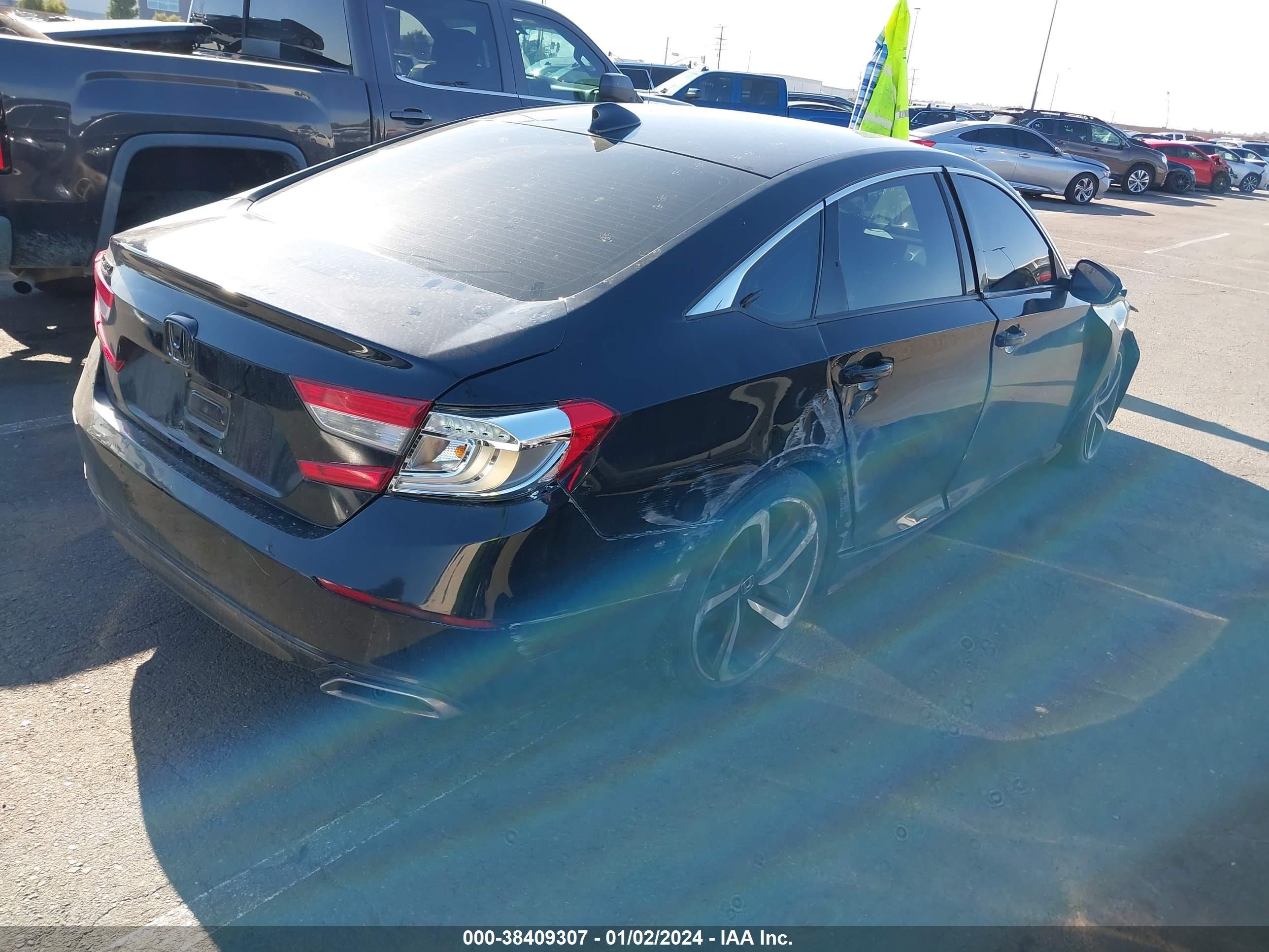 Photo 3 VIN: 1HGCV1F30KA057805 - HONDA ACCORD 