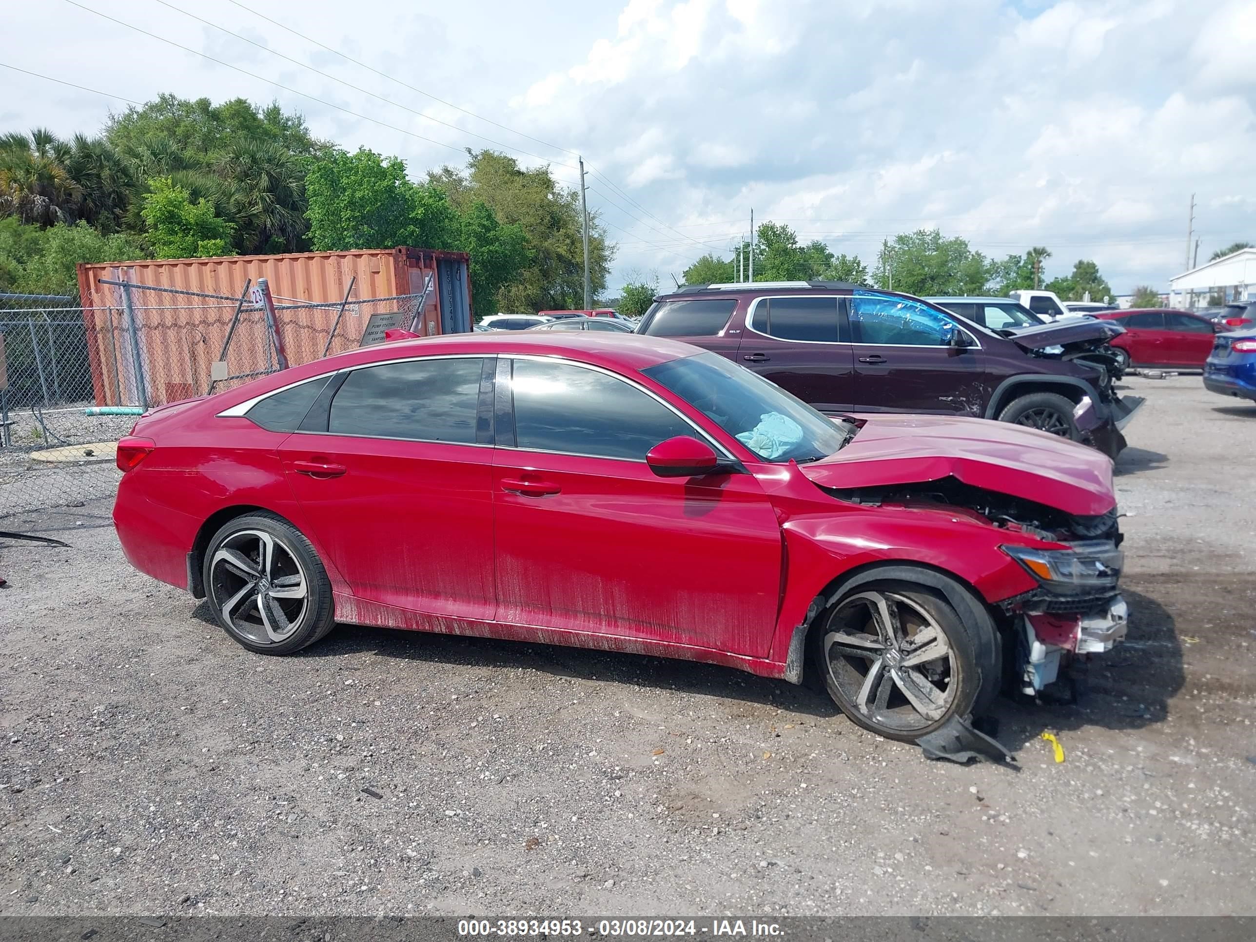 Photo 13 VIN: 1HGCV1F30KA063197 - HONDA ACCORD 