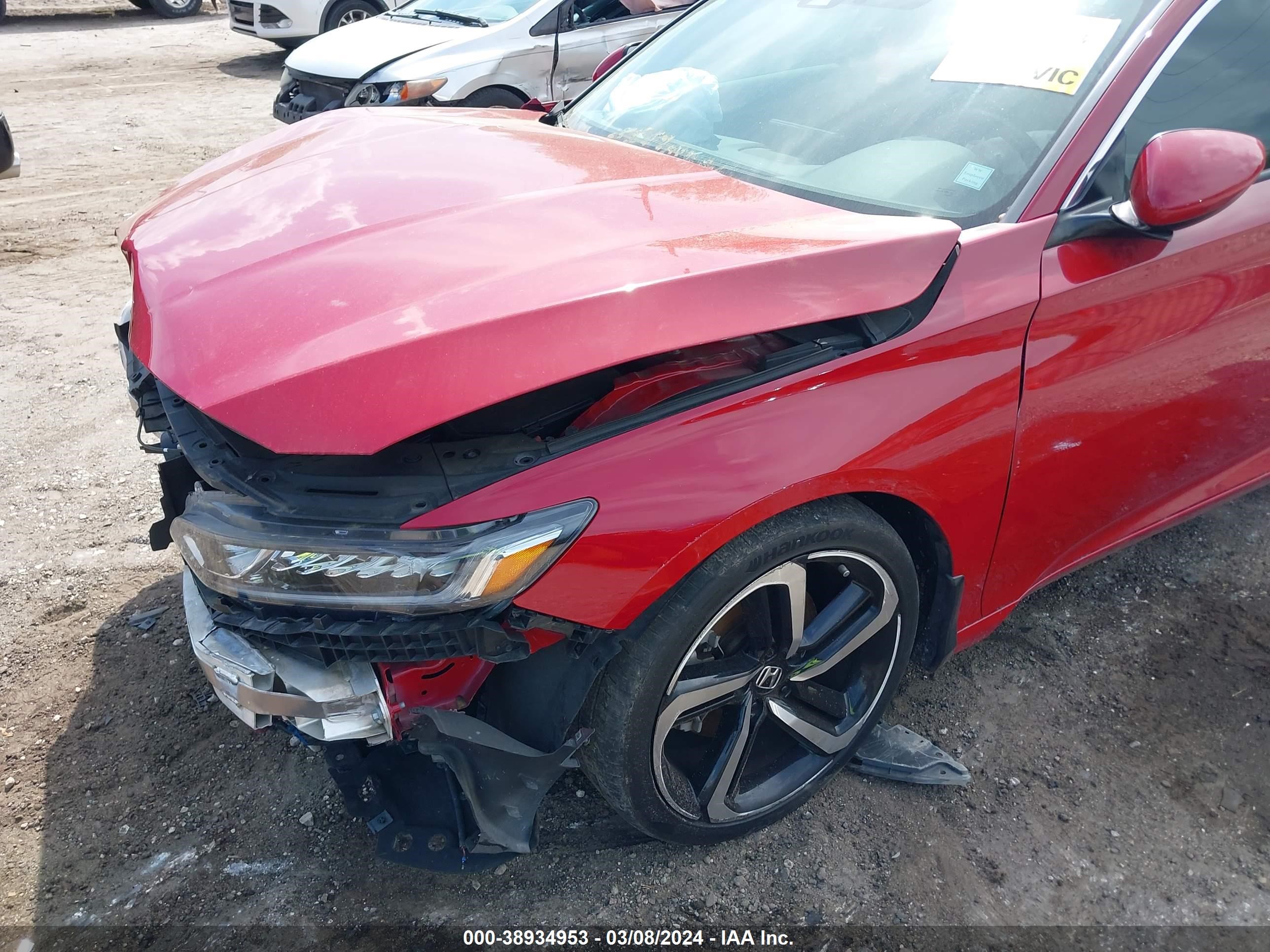 Photo 18 VIN: 1HGCV1F30KA063197 - HONDA ACCORD 