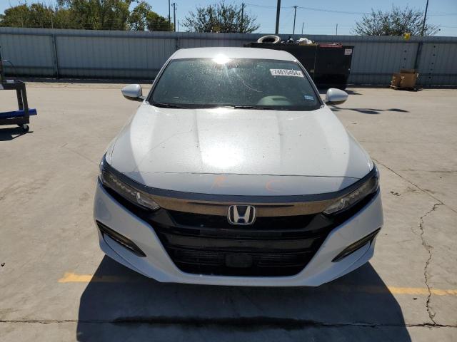 Photo 4 VIN: 1HGCV1F30KA111717 - HONDA ACCORD SPO 