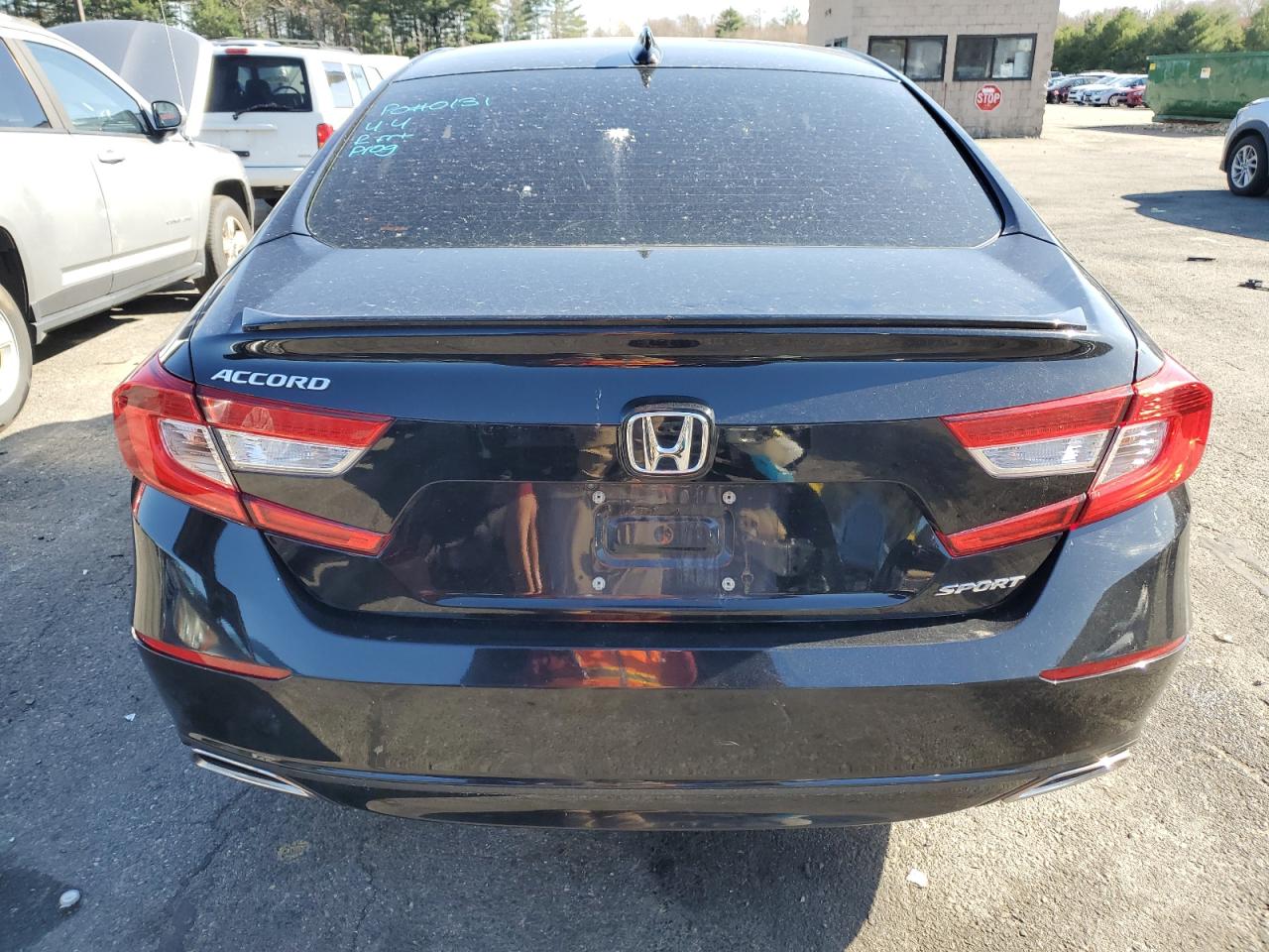 Photo 5 VIN: 1HGCV1F30KA122300 - HONDA ACCORD 