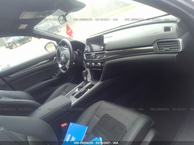 Photo 4 VIN: 1HGCV1F30KA170749 - HONDA ACCORD SEDAN 