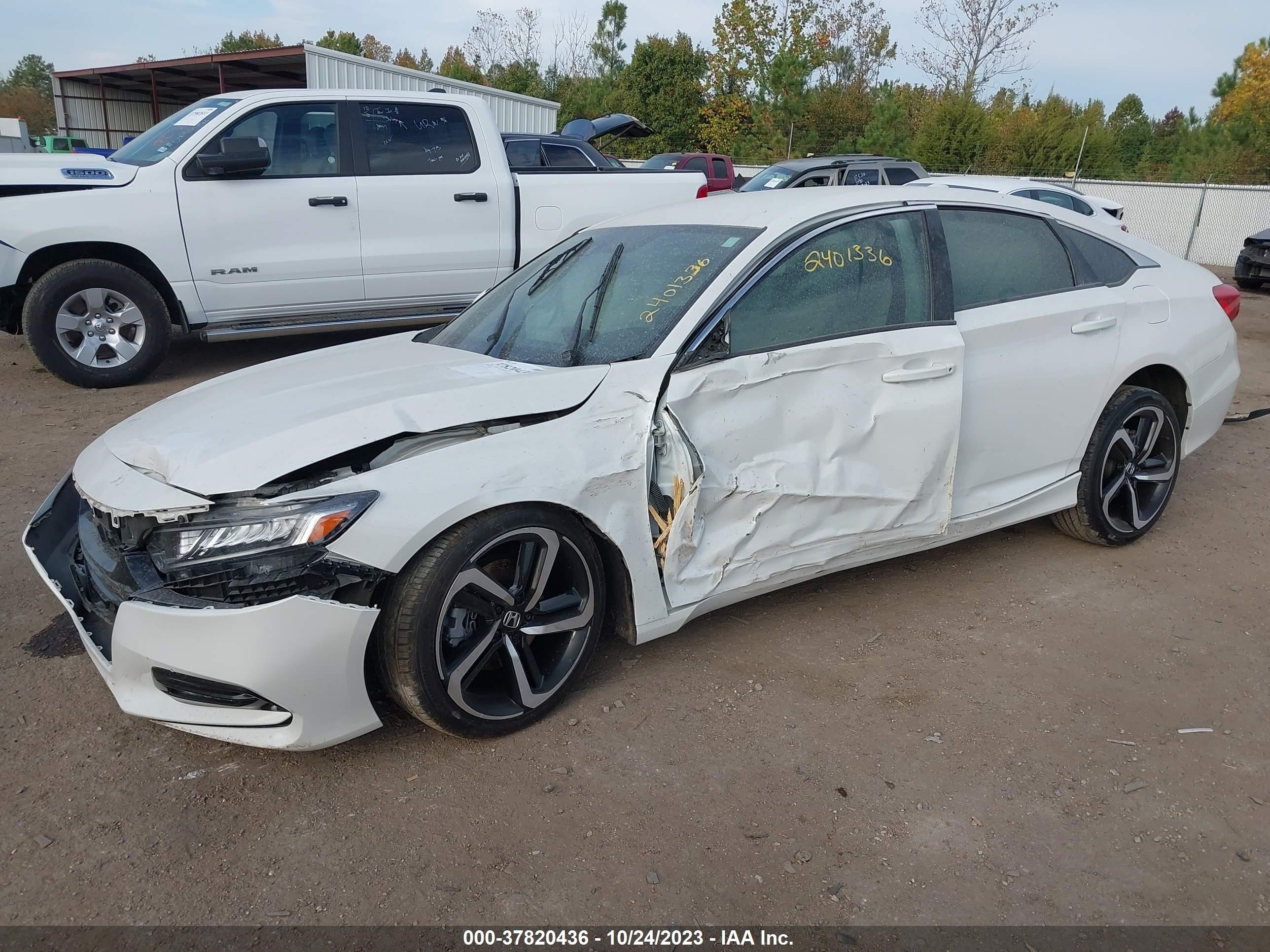 Photo 1 VIN: 1HGCV1F30LA107197 - HONDA ACCORD 