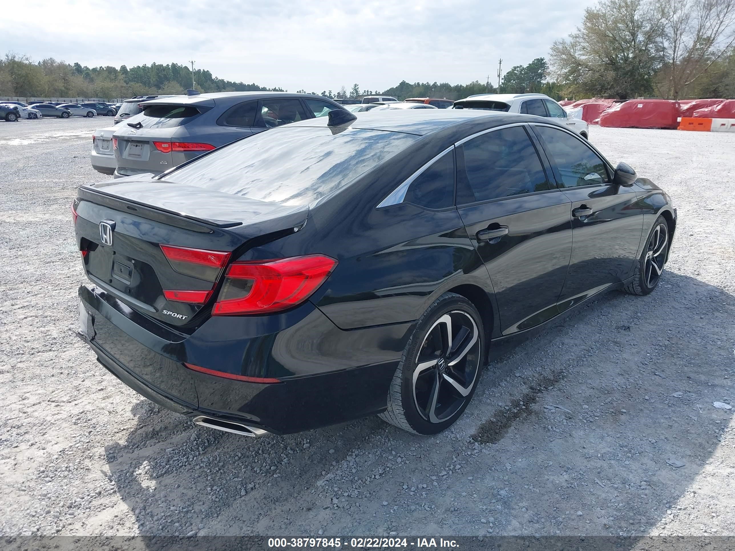 Photo 3 VIN: 1HGCV1F30MA074025 - HONDA ACCORD 