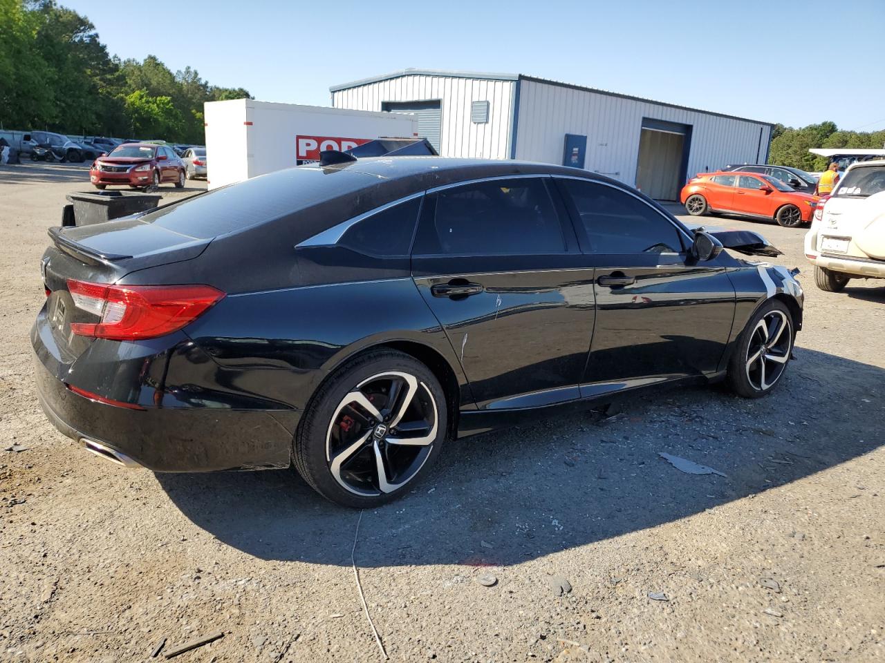 Photo 2 VIN: 1HGCV1F30MA097417 - HONDA ACCORD 