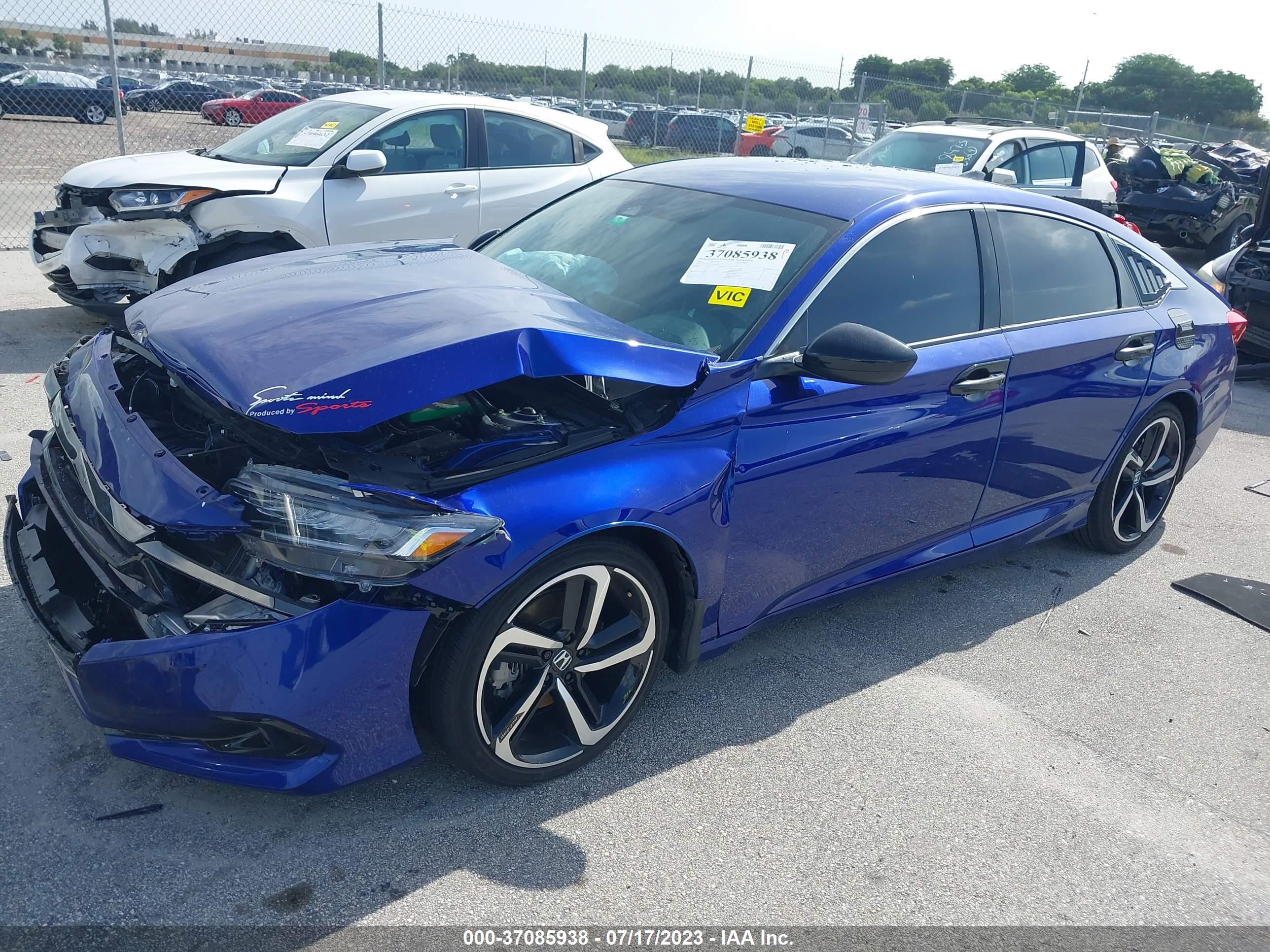 Photo 1 VIN: 1HGCV1F30NA102424 - HONDA ACCORD 